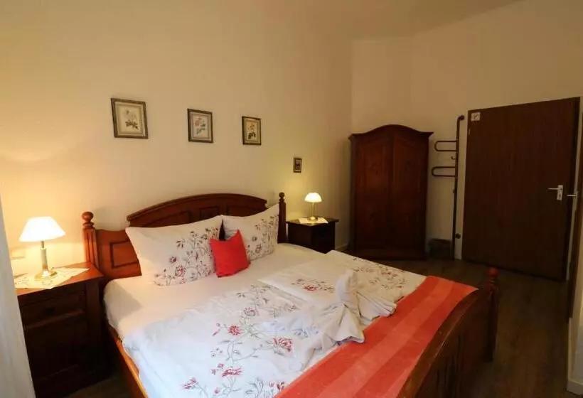 اتاق استاندارد یک نفره, Villa Amber