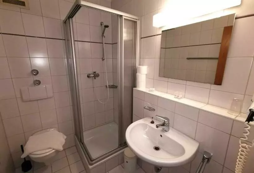 スタンダード４人部屋, A8 Hotel Im Darchinger Hof, Bed & Breakfast
