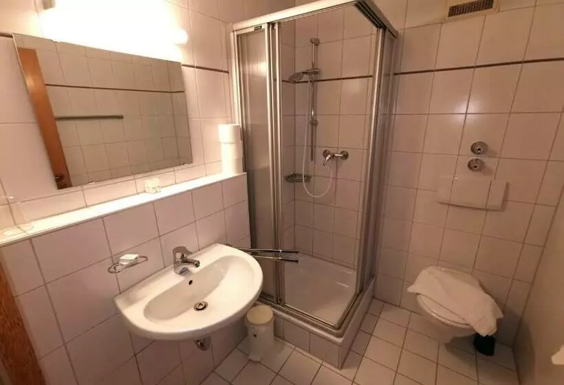 スタンダード４人部屋, A8 Hotel Im Darchinger Hof, Bed & Breakfast