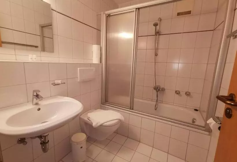 バルコニー付きスタンダードルーム, A8 Hotel Im Darchinger Hof, Bed & Breakfast