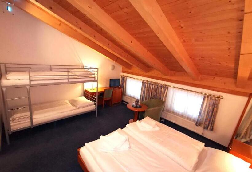 Четырехместный Номер Стандарт, A8 Hotel Im Darchinger Hof, Bed & Breakfast