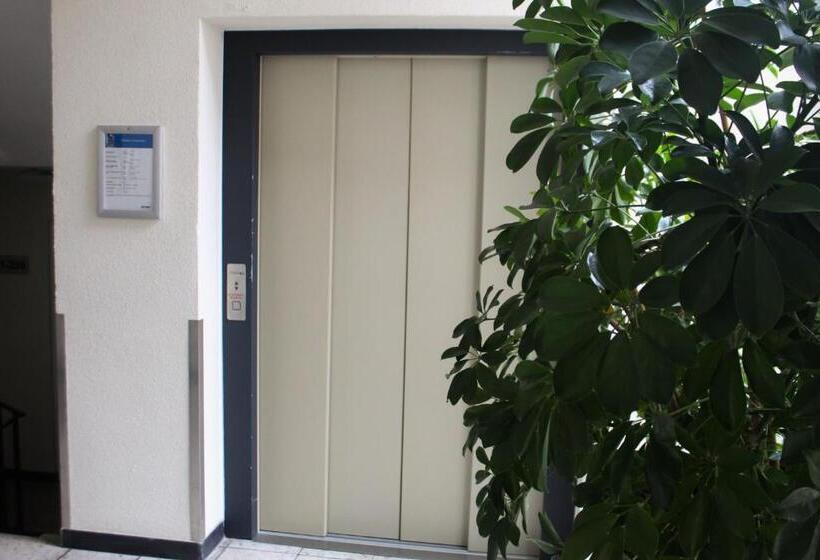 غرفة ديلوكس مزودة بشرفة, Airport Hotel Jägerhof Weeze