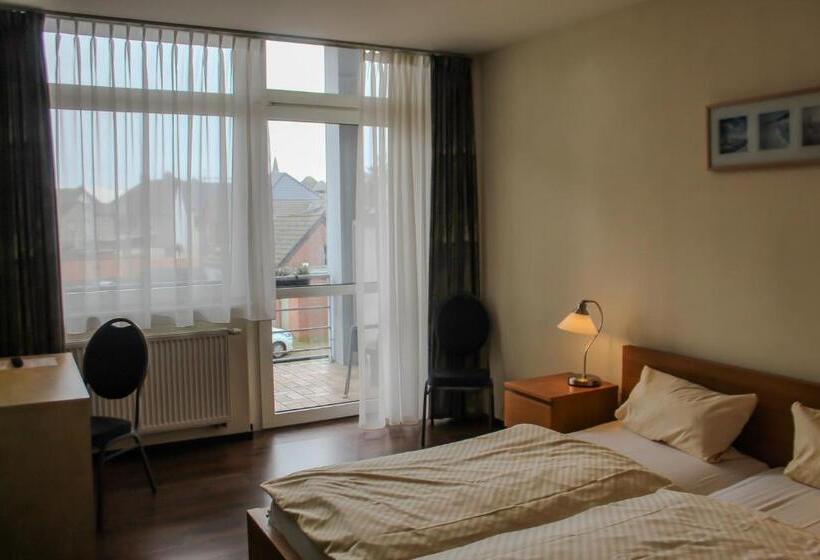 غرفة ديلوكس مزودة بشرفة, Airport Hotel Jägerhof Weeze