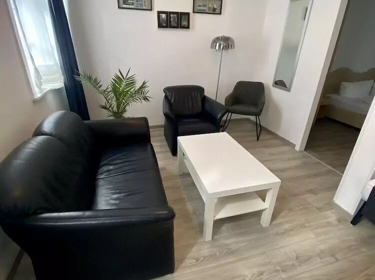 اتاق استاندارد سه نفره, Altstadt Hotel Gosequell