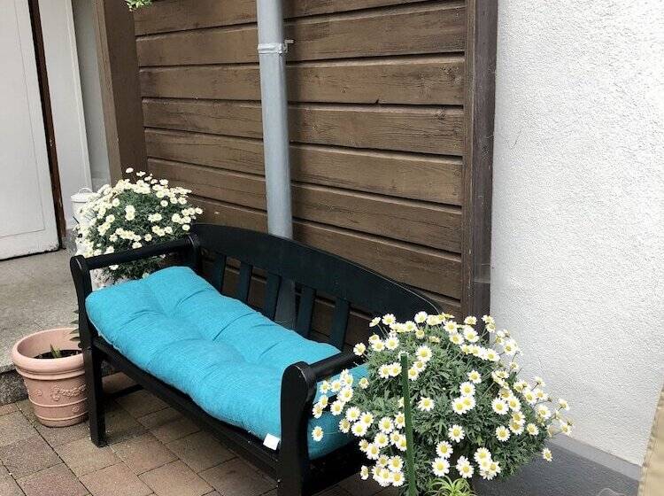 Четырехместный Номер Стандарт, Altstadt Hotel Gosequell