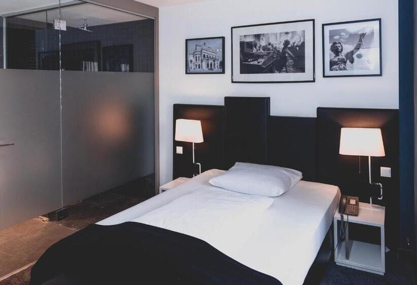 Номер Стандарт Индивидуальный, Bliss Design Hotel   Frankfurt City Messe