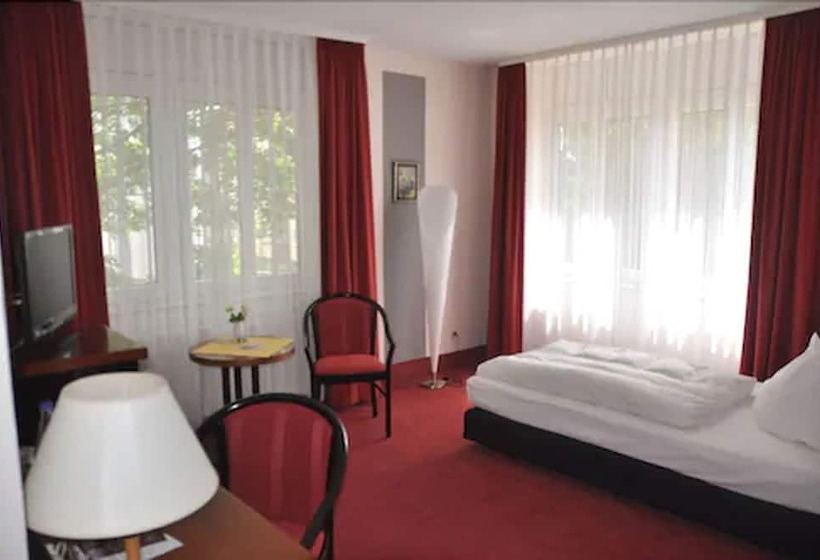 Номер Комфорт Индивидуальный, City Hotel Aschersleben