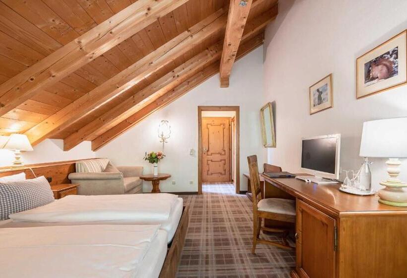 Номер Стандарт Трехместный, Blaue Gams S