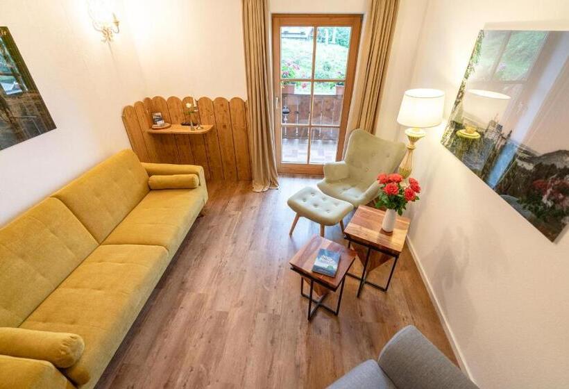 Семейный Номер, Blaue Gams S