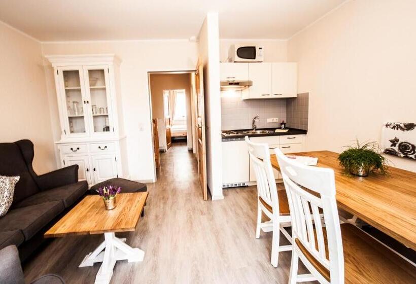 Апартаменты 3 Спальни, Frieslandstern   Ferienhof Und