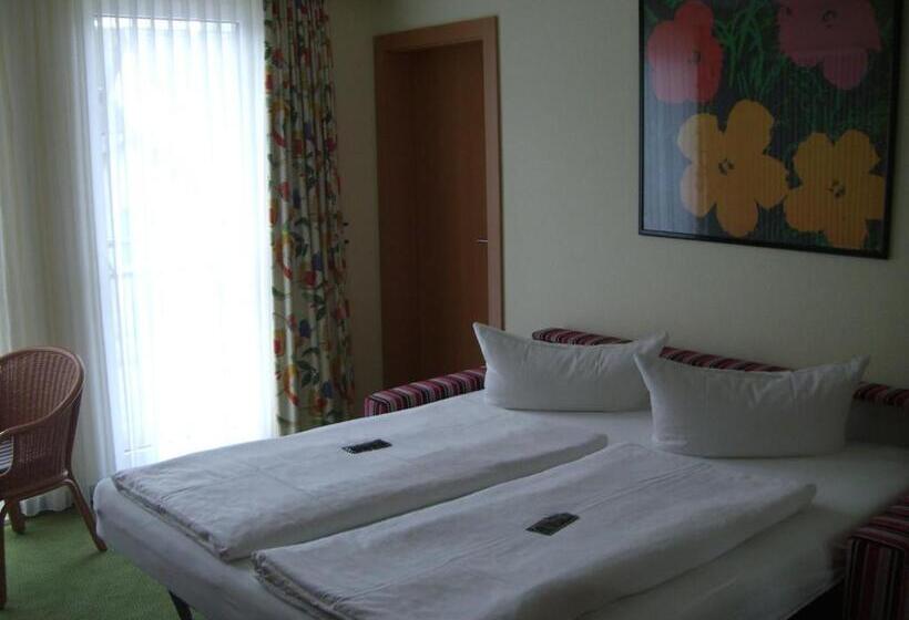 ファミリールーム, Garni Elegant