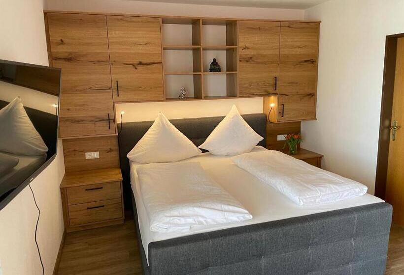 Апартаменты 1 Спальня Нижний Этаж, Landhotel Sportalm