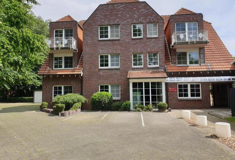 スタンダードトリプルルーム, El Capitan Nähe Movie Park