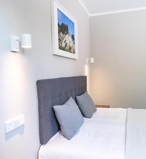 スタンダードトリプルルーム, El Capitan Nähe Movie Park