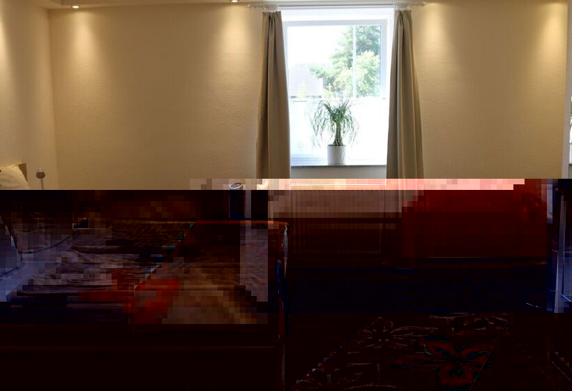 컴포트 룸, Moerser Hof