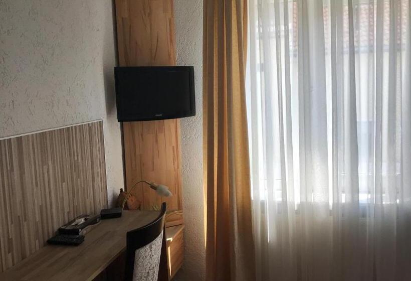 스탠다드 싱글 룸, Nachtwachter