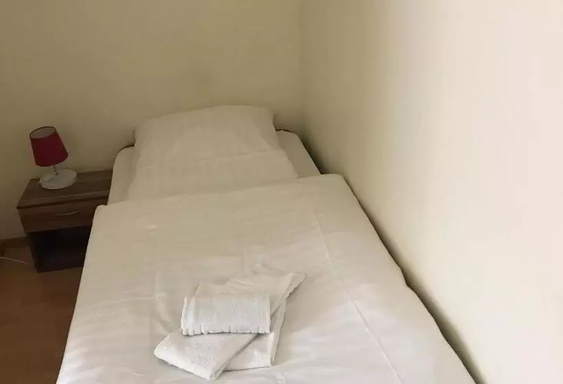シングルベーシックルーム, Nachtwachter