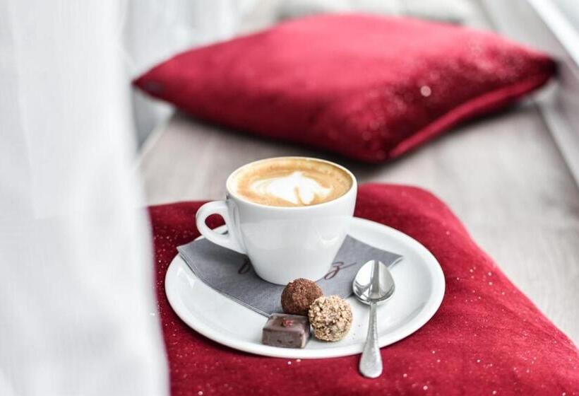 Люкс Дюплекс, Parkhotel Fritz Am Brunnen