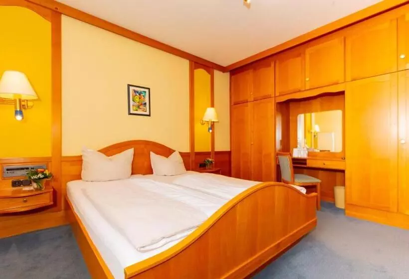 سوییت جونیور, Parkhotel Traunstein