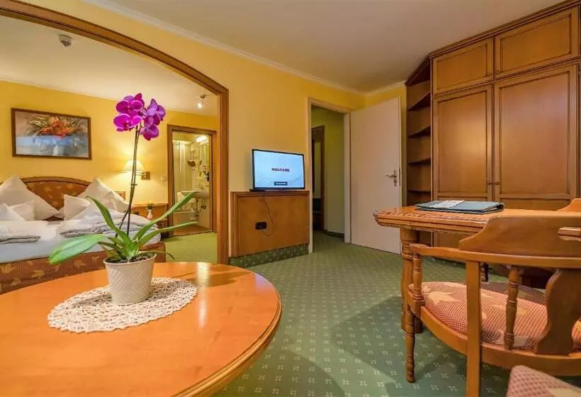 سوییت جونیور, Parkhotel Traunstein