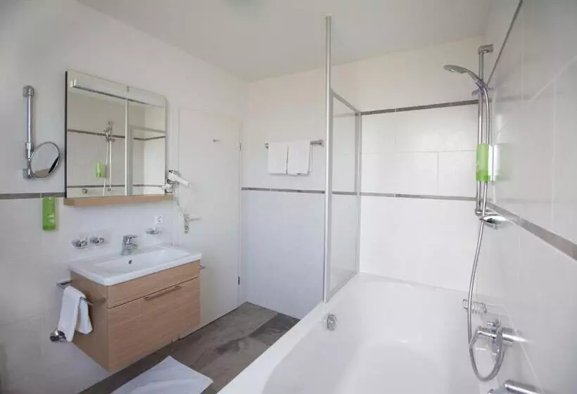 سوییت جونیور, Parkhotel Traunstein