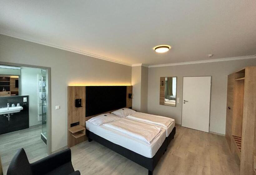 スタンダードルーム, Paulushof