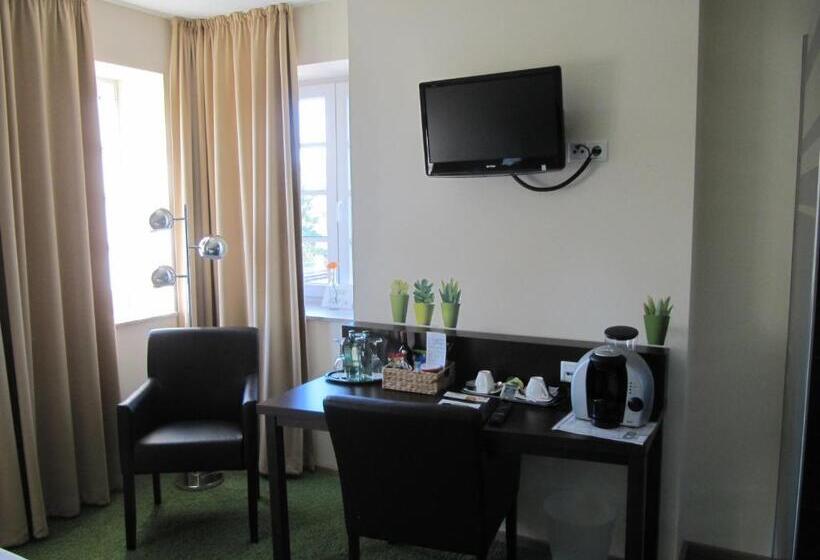 비즈니스룸, Stadt Steinheim