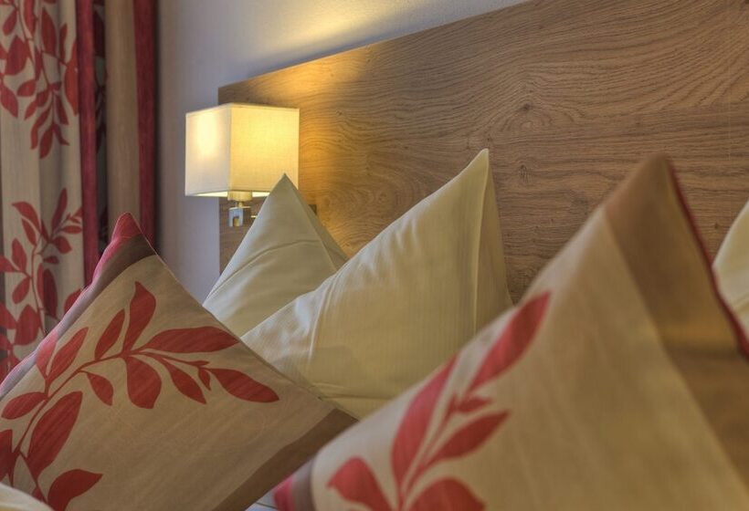 Номер Deluxe, Thermenhotel Ströbinger Hof