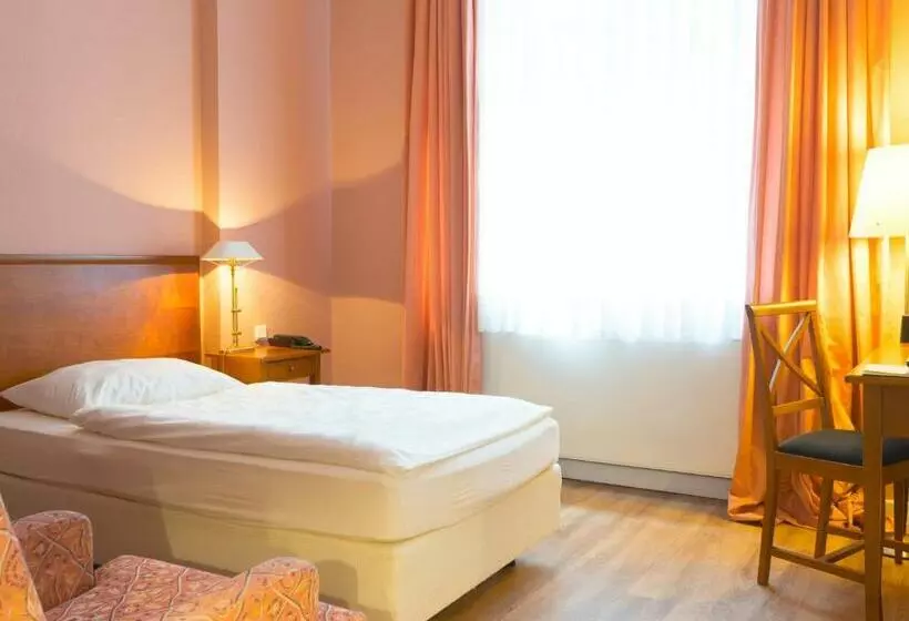 Standard Yhden Hengen Huone, Villa Viktoria Luise