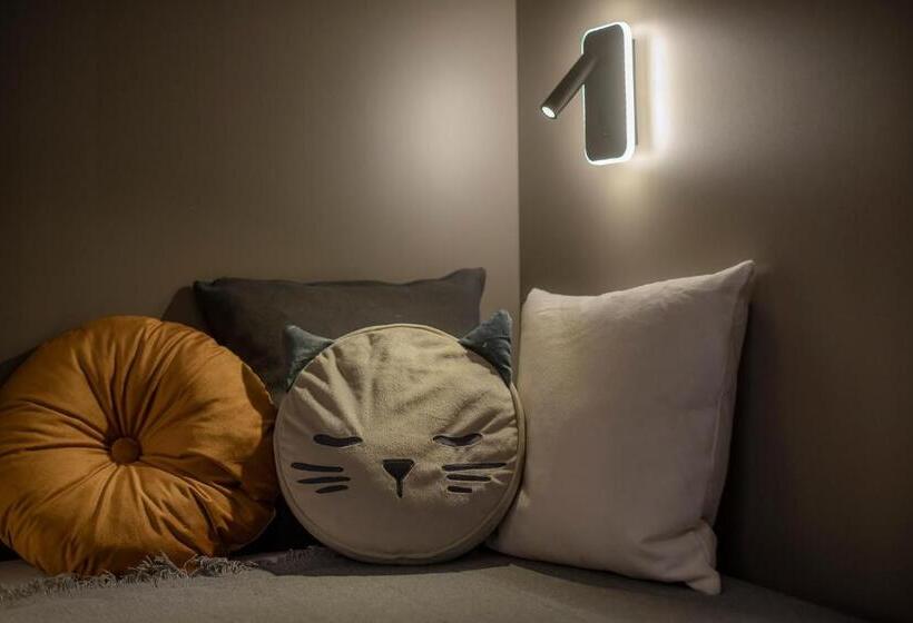 家庭间, Weidenhof