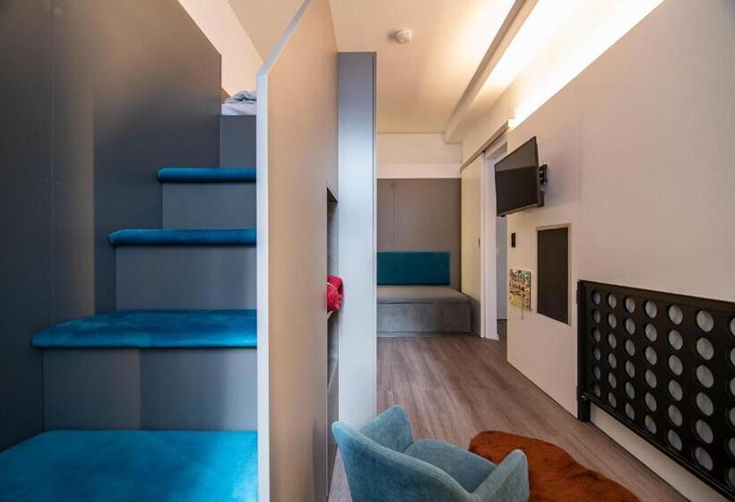 家庭间, Weidenhof