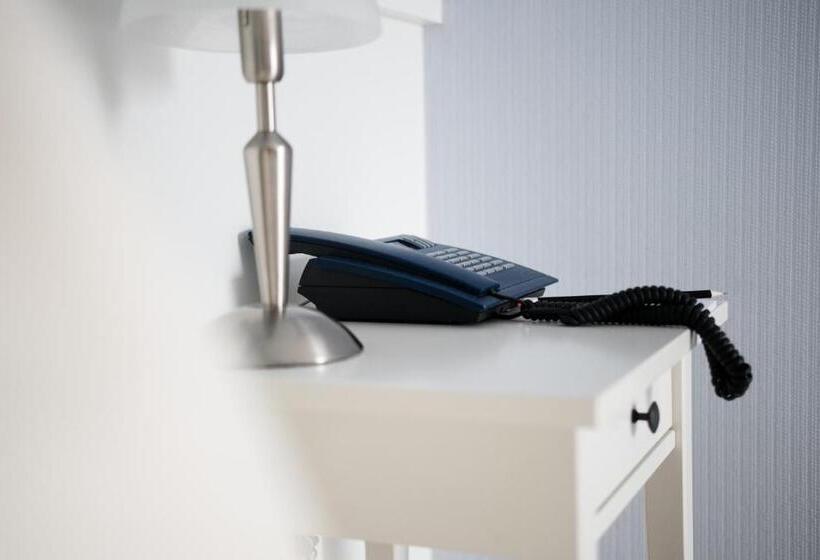 标准间, Zum Eisenhammer