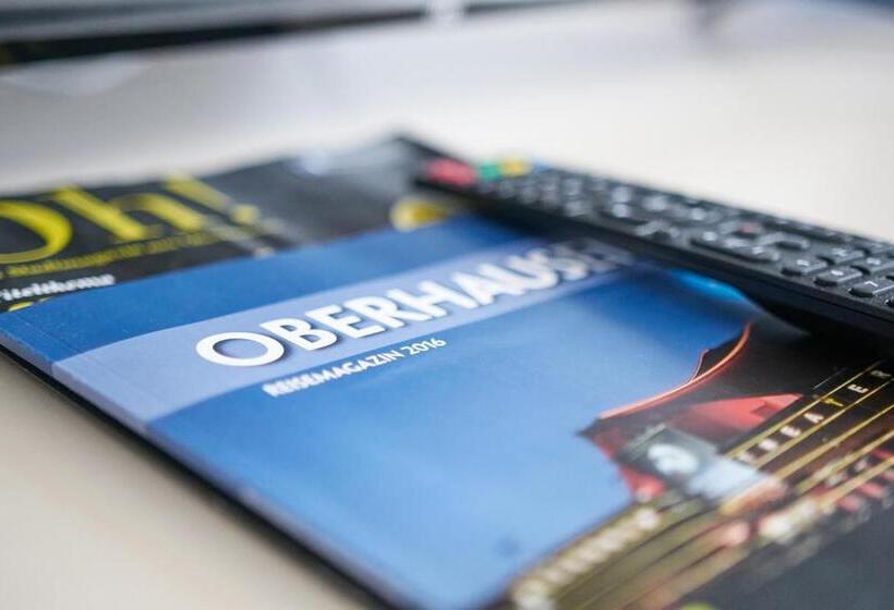 标准单人间, Zum Eisenhammer