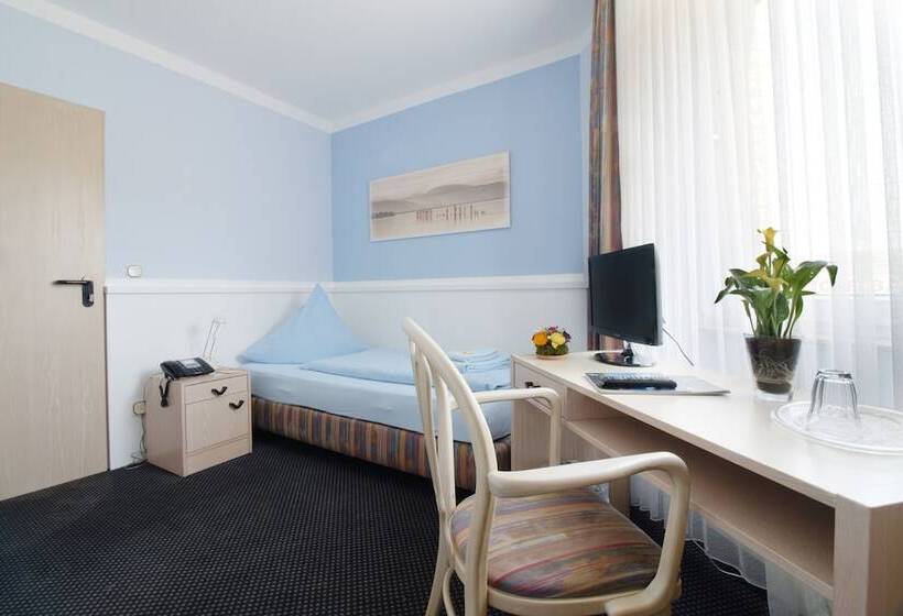 标准单人间, Zum Eisenhammer