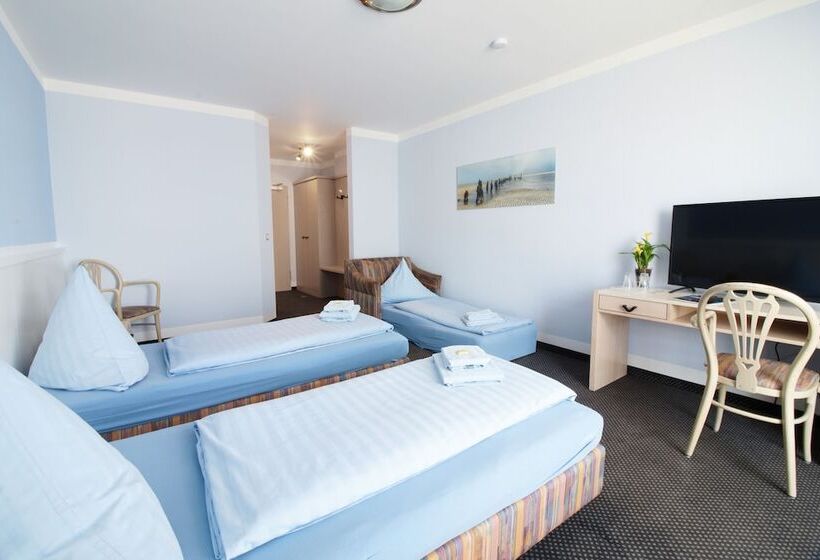 标准三人间, Zum Eisenhammer