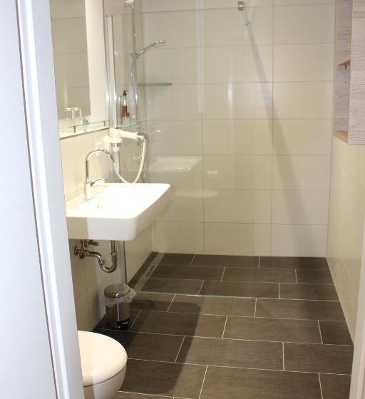 اتاق راحتی سه تخته, Landhaus Jagerkrug