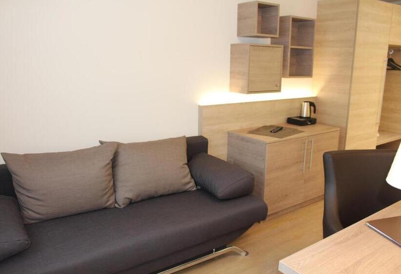 اتاق راحتی سه تخته, Landhaus Jagerkrug