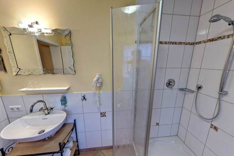 스탠다드 싱글 룸, Beim Hasn