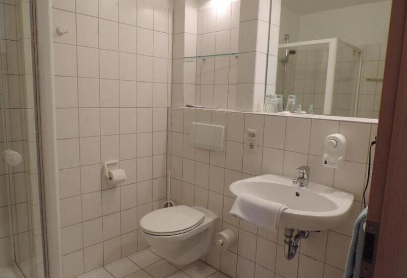 غرفة قياسية, Gasthaus Weber