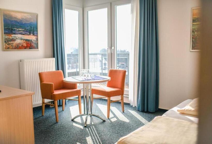 اتاق استاندارد با بالکن, Johanniter Gastehaus