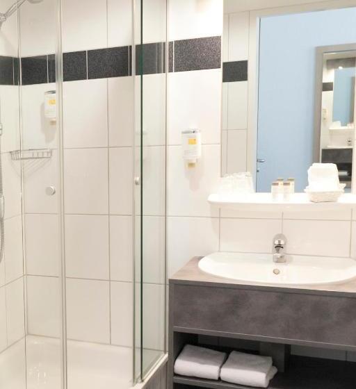 اتاق استاندارد سه نفره, Johanniter Gastehaus