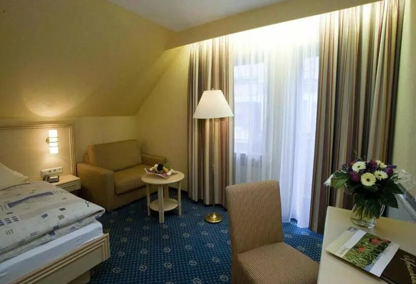 اتاق استاندارد یک نفره, Urlaubs  Und Wellnesshotel Friederike