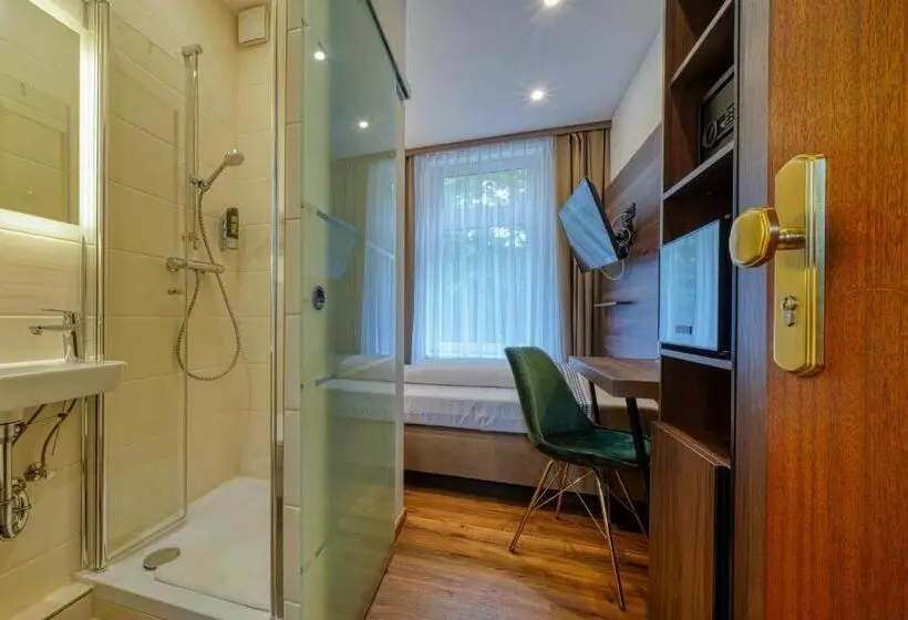 Economy Yhden Hengen Huone, Zentrum Hotel Stade