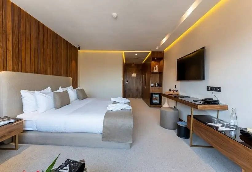 اتاق راحتی, Longue Vie Hotels