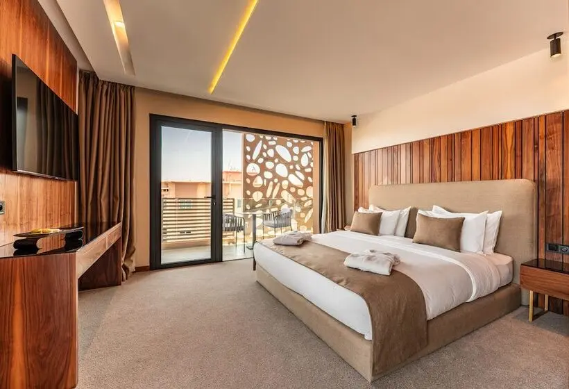 سوییت جونیور, Longue Vie Hotels