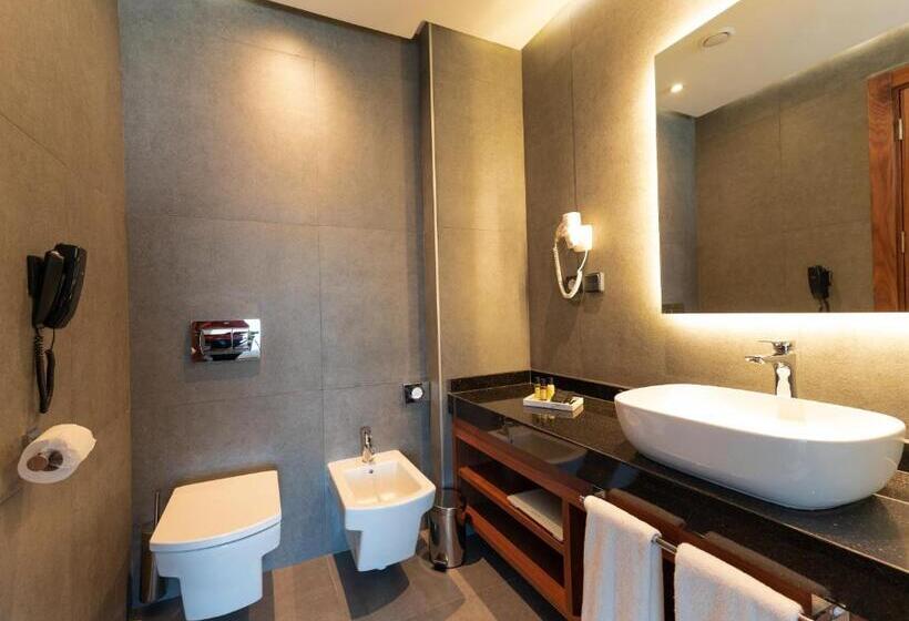 اتاق راحتی, Longue Vie Hotels