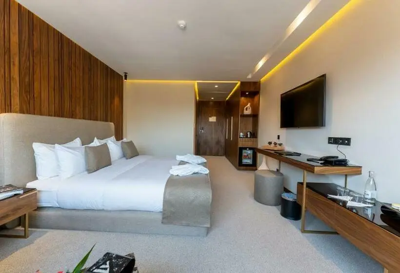 اتاق راحتی, Longue Vie Hotels