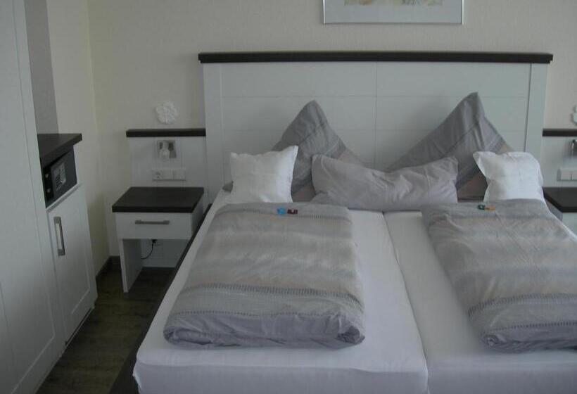 带阳台的高级房间, Apart Hotel Norden