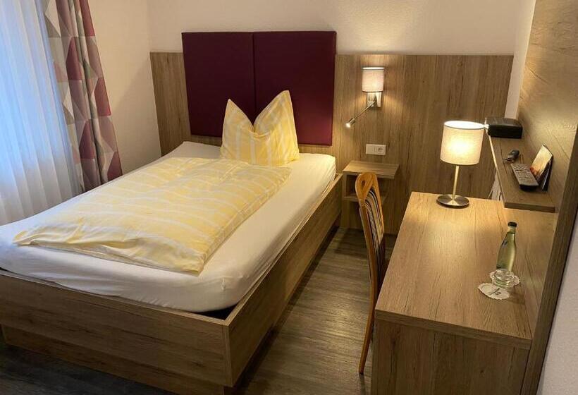 标准单人间, Café Wahlde