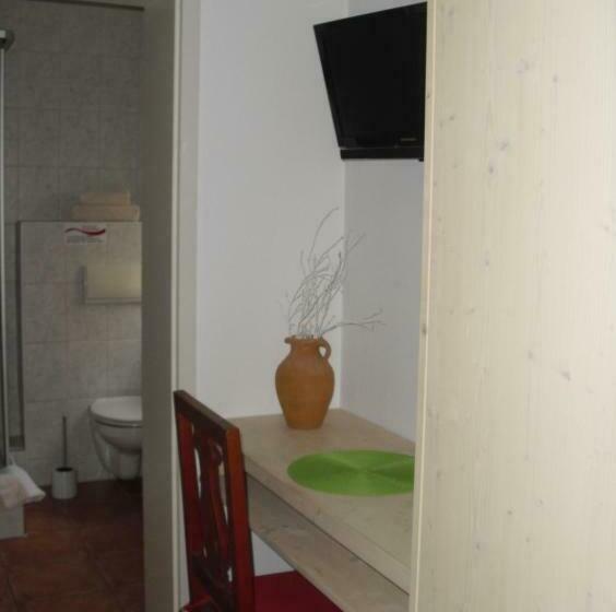 חדר סטנדרט יחיד, Pension Reuss   Hotel Garni